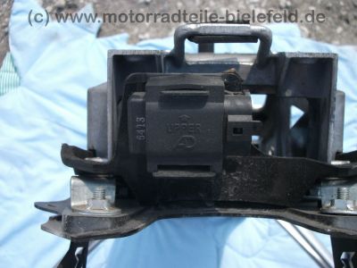 Suzuki_GSX-R_GSXR_750_600_K6_K7_zerlegt_-_Motor_Hinterrad_Schwinge_Verkleidung_etc__41.jpg