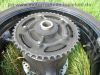 Suzuki_GSX-R_GSXR_750_600_K6_K7_zerlegt_-_Motor_Hinterrad_Schwinge_Verkleidung_etc__100.jpg