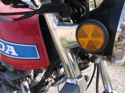 Honda_CB_250_N_rot-blau_original_-_wie_CM_CB_250_400_450_T_N_C_27.jpg