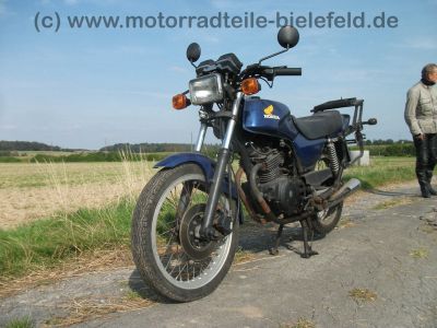 Honda_CB_250_RS_MC02_blau_Krauser_-_wie_CL_XL_250_R_S_MD03_MD04_Deluxe_3.jpg