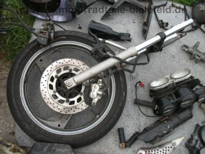 Yamaha_TDR_125_Belgarda_3SH_SuperMoto_Speiche_-_wie_3XE_3XD_4GW_4GX_5AN_RD_DT_125_R_21.jpg