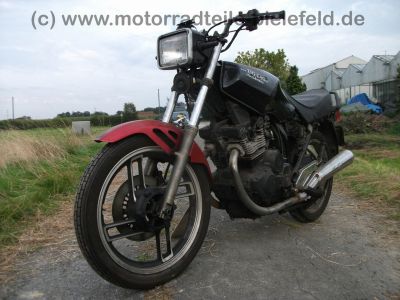 Yamaha_XS_400_DOHC_Typ_12E_Twin_Stunt_Tank_ok_-_Basis_fr_Bobber_wie_XS_250_360_400_OHC_10.jpg