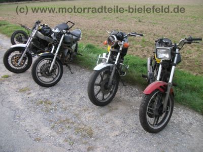 Yamaha_XS_400_DOHC_Typ_12E_Twin_Stunt_Tank_ok_-_Basis_fr_Bobber_wie_XS_250_360_400_OHC_4.jpg