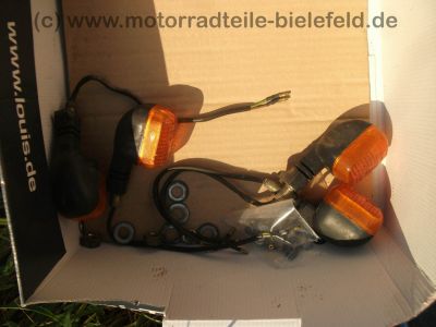 Honda_CB_250_RS_rot_MC02_zerlegt_Motor_demontiert_Neuteile_-_wie_XL_CL_250_R_S_MD03_MD04_MD06_Deluxe_26.jpg