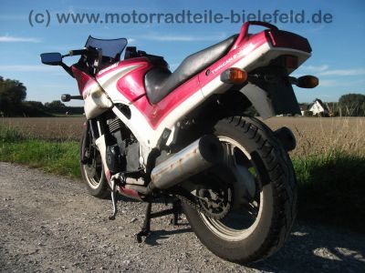 Kawasaki_GPZ_500_S_rosa-weiss_60PS_EX_500_A_-_wie_EN_KLE_ER_500_ER-5_2.jpg