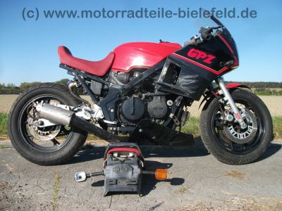 Kawasaki_GPZ_600_R_rot_ZX600A_Streetfighter_Wrack_-_wie_GPZ_GPX_ZX_500_600_750_900_R_A_B_C_1.jpg