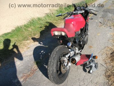 Kawasaki_GPZ_600_R_rot_ZX600A_Streetfighter_Wrack_-_wie_GPZ_GPX_ZX_500_600_750_900_R_A_B_C_34.jpg