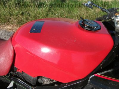 Kawasaki_GPZ_600_R_rot_ZX600A_Streetfighter_Wrack_-_wie_GPZ_GPX_ZX_500_600_750_900_R_A_B_C_7.jpg