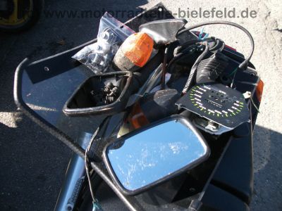 Kawasaki_GPX_600_R_schwarz-blau_ZX600C_Unfall_gepflegt_-_wie_GPZ_GPX_ZX_500_600_750_900_R_A_B_C_114.jpg