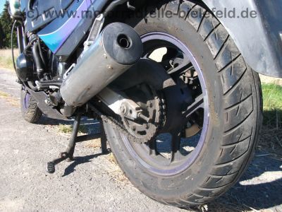 Kawasaki_GPX_600_R_schwarz-blau_ZX600C_Unfall_gepflegt_-_wie_GPZ_GPX_ZX_500_600_750_900_R_A_B_C_8.jpg