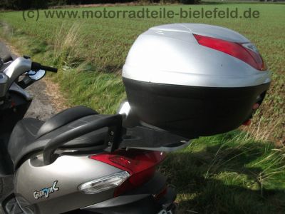 Kymco_Grandink_Grand_Dink_50_Mofa_Roller_GIVI_Topcase_-_wie_Grand_Dink_Grandink_125_250_185.jpg