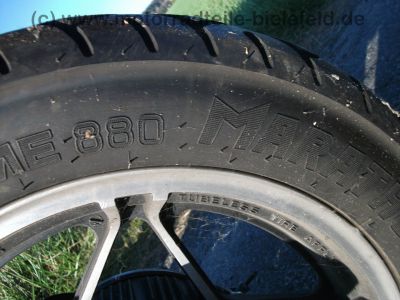 Honda_VF_750_C_Magna_RC09_gelb_Crash_-_wie_VF_500_700_750_1100_S_F_C_RC21_RC28_V35_V45_V65_Sabre_Interceptor_71.jpg