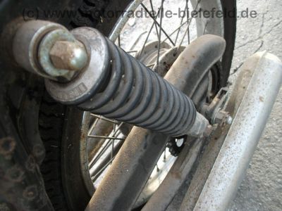 Honda_CB_250_K4_B4_rot_HESTRI_30PS_-_wie_CB_CL_SL_250_350_450_K_K0_K1_K2_K3_K4_118b.jpg