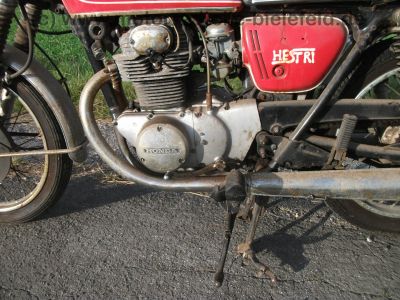 Honda_CB_250_K4_B4_rot_HESTRI_30PS_-_wie_CB_CL_SL_250_350_450_K_K0_K1_K2_K3_K4_13.jpg