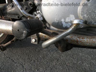 Honda_CB_250_K4_B4_rot_HESTRI_30PS_-_wie_CB_CL_SL_250_350_450_K_K0_K1_K2_K3_K4_97.jpg