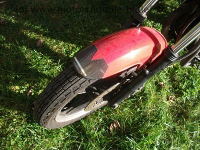 Kawasaki_GPZ_305_Kette_Typ_EX_305_A_rot_Auspuff_KHI_K_070_-_wie_GPz_Z_KZ_CSR_250_305_A_B_C_LTD_BD_Belt_Drive_12.jpg