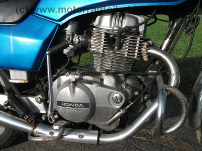 Honda_CB_400_N_32_KW_43_PS_hellblau_Krauser_Gepaecktraeger_Sturzbuegel_-_wie_CB_CM_250_400_450_T_N_C_55.jpg