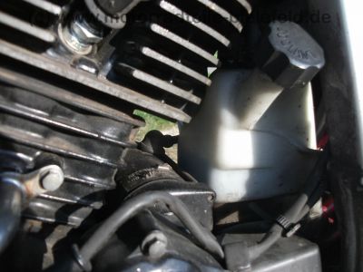 Honda_XL_600_V_Transalp_PD06_rot-weiss_METZELER_Hauptstaender_-_wie_PD10_XRV_650_750_RD03_RD04_55.jpg