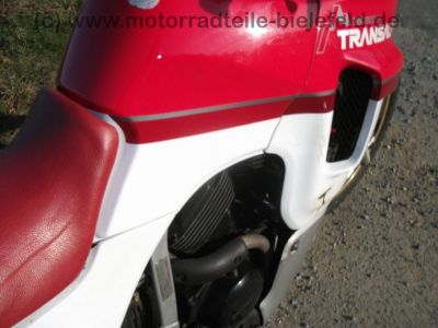 Honda_XL_600_V_Transalp_PD06_rot-weiss_METZELER_Hauptstaender_-_wie_PD10_XRV_650_750_RD03_RD04_70.jpg