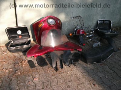 Honda_CX_500_Teile_Rickman_Henke_Voll-Verkleidung_MK_II_III_V_Schuh_Koffer_Traegersystem_Lucas_H4_Lampe_2.jpg