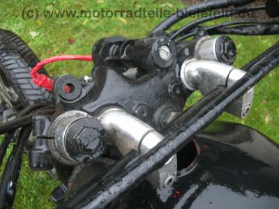 Suzuki_GSX_550_E_GN71D_Ratte_nackt_Motor_N702_-_wie_GSX_400_550_750_E_ES_EF_24.jpg