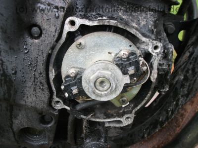 Suzuki_GSX_550_E_GN71D_Ratte_nackt_Motor_N702_-_wie_GSX_400_550_750_E_ES_EF_59.jpg