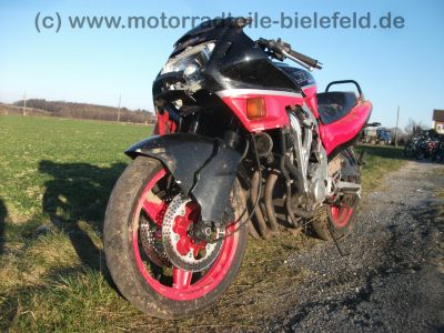 Honda_CBR_600_F_rot-schwarz_25kW_PC23_Sturz_-_wie_PC19_CBR_1000_F_SC21_SC24_17.jpg