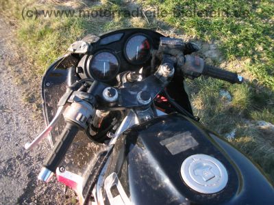 Honda_CBR_600_F_rot-schwarz_25kW_PC23_Sturz_-_wie_PC19_CBR_1000_F_SC21_SC24_29.jpg