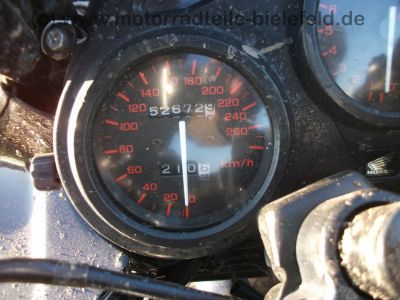 Honda_CBR_600_F_rot-schwarz_25kW_PC23_Sturz_-_wie_PC19_CBR_1000_F_SC21_SC24_39.jpg