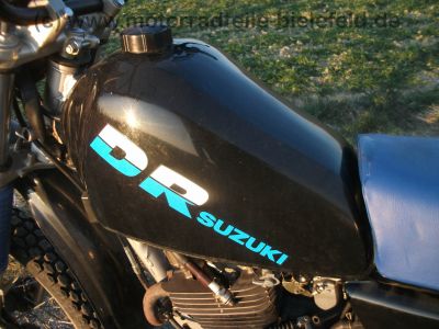 Suzuki_DR_250_S_original_schwarz_SJ42A_-_wie_GN_DR_125_250_400_500_S_SE_SP_370_33.jpg