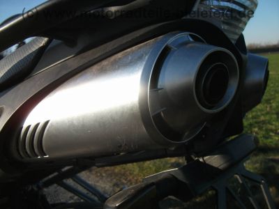 Yamaha_FZ6-N_RJ07_silber_Crash_-_wie_YZF_FZS_600_1000_FZ6_Fazer_S2_YZF-R6_FZ1-N_FZ1-S_RJ_02_03_05_09_14_39.jpg