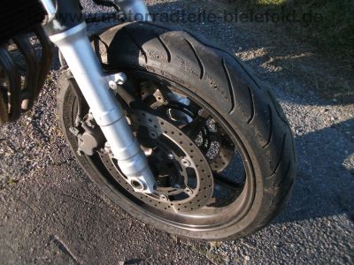 Yamaha_FZ6-N_RJ07_silber_Crash_-_wie_YZF_FZS_600_1000_FZ6_Fazer_S2_YZF-R6_FZ1-N_FZ1-S_RJ_02_03_05_09_14_51.jpg