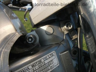 Yamaha_FZ6-N_RJ07_silber_Crash_-_wie_YZF_FZS_600_1000_FZ6_Fazer_S2_YZF-R6_FZ1-N_FZ1-S_RJ_02_03_05_09_14_94.jpg