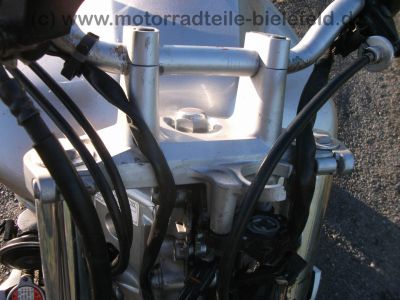 Yamaha_FZ6-N_RJ07_silber_Crash_-_wie_YZF_FZS_600_1000_FZ6_Fazer_S2_YZF-R6_FZ1-N_FZ1-S_RJ_02_03_05_09_14_95.jpg