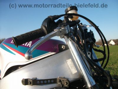 Yamaha_FZR_600_R_4JH_lila-weiss_Sturz_-_wie_YZF_600_R_Thundercat_4VT_4WD_3HE_TDM_850_60.jpg