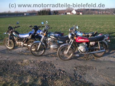 Suzuki_GN_125_SE_gruen_NF41A_-_wie_GN_DR_125_250_S_SE_SF43B_SF44A_VanVan_3.jpg