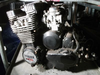Motor_engine_moteur_Yamaha_XJ_750_SECA_11M_-_wie_41Y_XJ_650_4K0_5.jpg