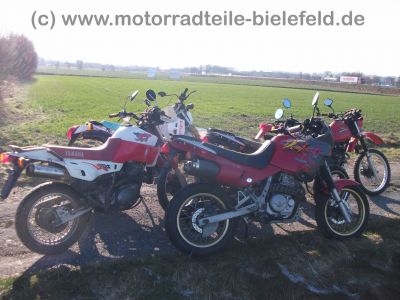 Honda_NX_650_Dominator_RD08_rot_1_Hd__Super-Moto_SuMo_17x2_50_u__17x2_75_-_wie_XL_XR_NX_SLR_FMX_500_600_650_RD_02_06_09_6.jpg