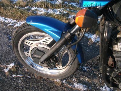 Honda_VT_500_E_PC11_hellblau_25kW_Gepaecktraeger_orig__Auspuff_HMMF9_E_18.jpg