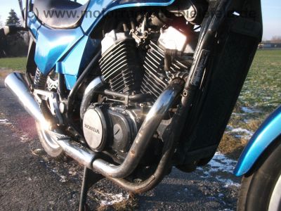 Honda_VT_500_E_PC11_hellblau_25kW_Gepaecktraeger_orig__Auspuff_HMMF9_E_50.jpg