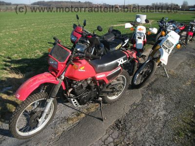 Yamaha_XT_600_E_3TB_rot-weiss_33kW_E-Start_-_wie_SRX-6_XT_TT_250_350_600_R_K_Z_Tenere_2KF_2NF_3UW_43F_34L_55W_1VJ_VJ01_DJ02_4.jpg