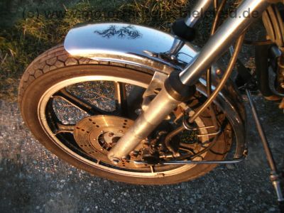 Kawasaki_KZ_440_A_LTD_Chopper_schwarz_Twin_vorverlegte_Fussrastenanlage_-_wie_KZ_Z_LTD_250_400_440_A_B_C_H_LTD_24.jpg