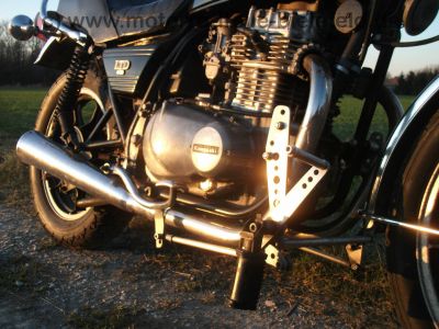 Kawasaki_KZ_440_A_LTD_Chopper_schwarz_Twin_vorverlegte_Fussrastenanlage_-_wie_KZ_Z_LTD_250_400_440_A_B_C_H_LTD_59.jpg