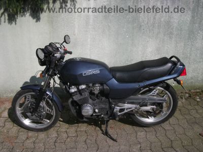 Honda_CBX_550_F_PC04_blau_OSIRIS_Laser_Auspuff_4in1_Magura_Lenker_Stahlflex_Bremsleitung_25kW_34PS_Drosselung_BOE_91.jpg