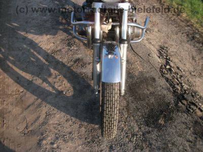 Suzuki_GS_750_E_orig__schwarz_1__Hd__Gepaecktraeger_Sturzbuegel_Breitlenker_19.jpg