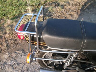 Suzuki_GS_750_E_orig__schwarz_1__Hd__Gepaecktraeger_Sturzbuegel_Breitlenker_80.jpg