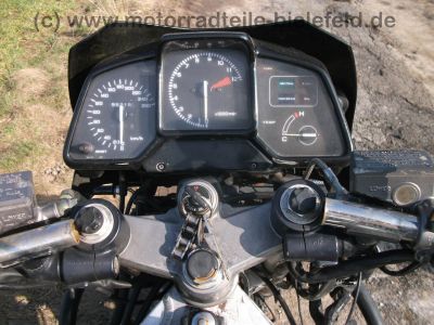 Honda_VFR_750_F_RC24_Street-Fighter_Street_Machines_Maske_Telefix_Lenker_Stahlflex_Bremsleitung_Einmann-Sitz_Joy-Tuning_Auspuff_4in1_aus_RC36_101.jpg