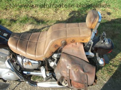 Kawasaki_VN-15_VN_1500_Vulcan_VNT50B_braun_Sissy-Bar_hohe_Scheibe_Zusatz-Scheinwerfer_Trittbretter_Airbrush_Leder_wie_VNT50A_31.jpg