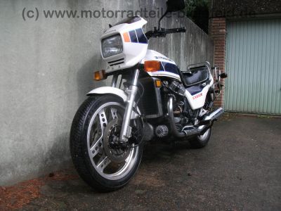 Honda_CX_650_E_RC12_weiss_70PS_Guellepumpe_-_wie_CX_500_650_C_E_PC01_PC06_RC11_125.jpg