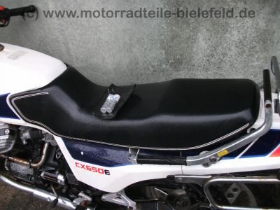 Honda_CX_650_E_RC12_weiss_70PS_Guellepumpe_-_wie_CX_500_650_C_E_PC01_PC06_RC11_67.jpg